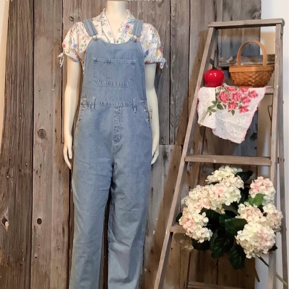 Women's Vintage 90’s/Y2K Denim Bib Overalls LIGHT WASH - Juniors L NWT
